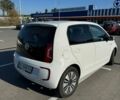 Белый Фольксваген e-up, объемом двигателя 0 л и пробегом 127 тыс. км за 5500 $, фото 4 на Automoto.ua