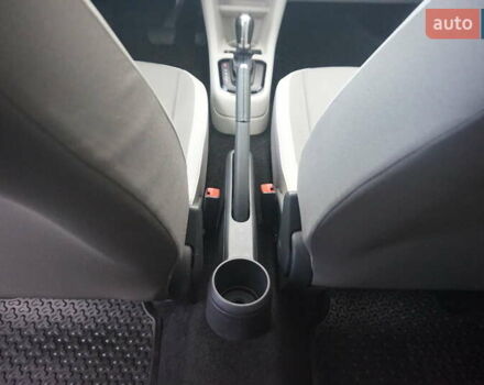 Фольксваген e-up 2013 в Самборе на Automoto.ua Белый Фольксваген e-up, объемом двигателя 0 л и пробегом 120 тыс. км за 6000 $, фото 48 на Automoto.ua