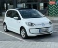 Белый Фольксваген e-up, объемом двигателя 0 л и пробегом 124 тыс. км за 6500 $, фото 1 на Automoto.ua
