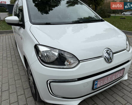 Фольксваген e-up 2013 в Каменце-Подольском на Automoto.ua Белый Фольксваген e-up, объемом двигателя 0 л и пробегом 150 тыс. км за 5999 $, фото 10 на Automoto.ua