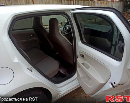 Белый Фольксваген e-up, объемом двигателя 60 л и пробегом 161 тыс. км за 6950 $, фото 5 на Automoto.ua