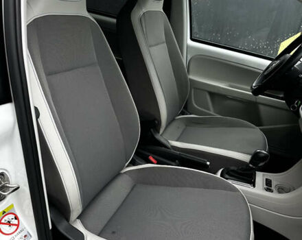 Белый Фольксваген e-up, объемом двигателя 0 л и пробегом 72 тыс. км за 6900 $, фото 12 на Automoto.ua