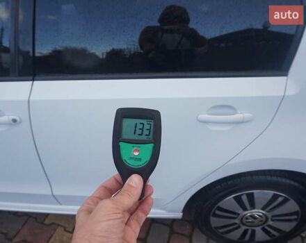 Фольксваген e-up 2013 в Самборе на Automoto.ua Белый Фольксваген e-up, объемом двигателя 0 л и пробегом 120 тыс. км за 6000 $, фото 67 на Automoto.ua