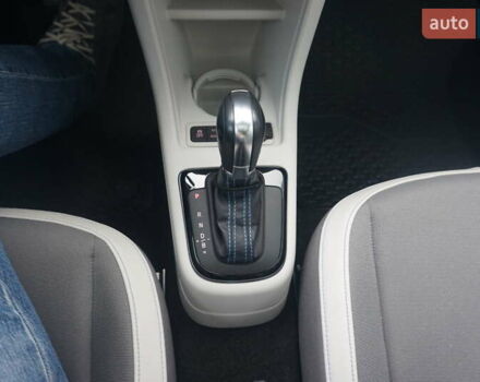 Фольксваген e-up 2013 в Самборе на Automoto.ua Белый Фольксваген e-up, объемом двигателя 0 л и пробегом 120 тыс. км за 6000 $, фото 35 на Automoto.ua