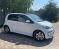 Белый Фольксваген e-up, объемом двигателя 0 л и пробегом 141 тыс. км за 7100 $, фото 4 на Automoto.ua