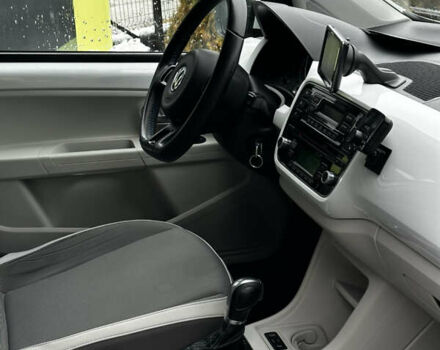 Белый Фольксваген e-up, объемом двигателя 0 л и пробегом 72 тыс. км за 6900 $, фото 13 на Automoto.ua