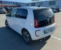 Белый Фольксваген e-up, объемом двигателя 0 л и пробегом 127 тыс. км за 5500 $, фото 3 на Automoto.ua