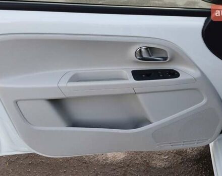 Білий Фольксваген e-up, об'ємом двигуна 0 л та пробігом 114 тис. км за 6499 $, фото 41 на Automoto.ua