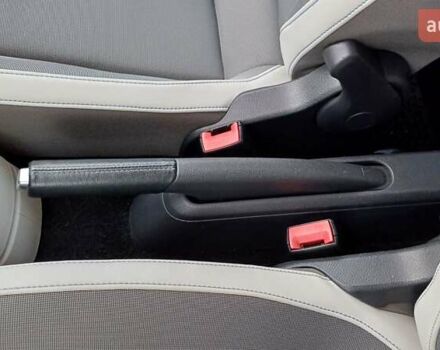 Білий Фольксваген e-up, об'ємом двигуна 0 л та пробігом 114 тис. км за 6499 $, фото 35 на Automoto.ua