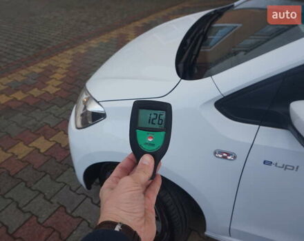 Фольксваген e-up 2013 в Самборе на Automoto.ua Белый Фольксваген e-up, объемом двигателя 0 л и пробегом 120 тыс. км за 6000 $, фото 65 на Automoto.ua