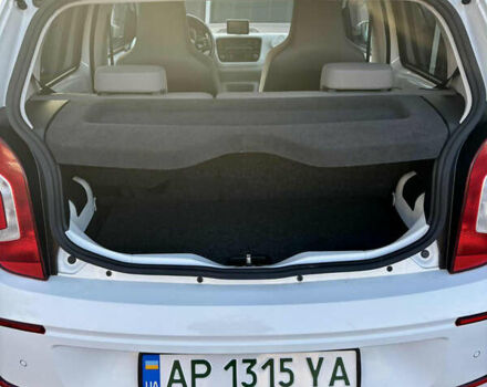 Фольксваген e-up 2013 в Кривом Роге на Automoto.ua Белый Фольксваген e-up, объемом двигателя 0 л и пробегом 124 тыс. км за 6900 $, фото 10 на Automoto.ua