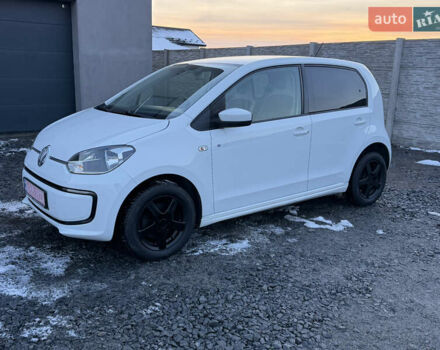 Белый Фольксваген e-up, объемом двигателя 0 л и пробегом 84 тыс. км за 5850 $, фото 2 на Automoto.ua