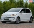Белый Фольксваген e-up, объемом двигателя 0 л и пробегом 100 тыс. км за 6790 $, фото 1 на Automoto.ua