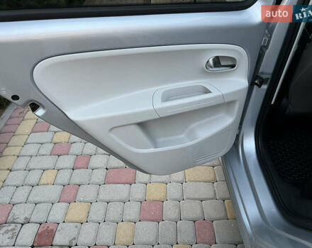 Белый Фольксваген e-up, объемом двигателя 0 л и пробегом 101 тыс. км за 6250 $, фото 118 на Automoto.ua