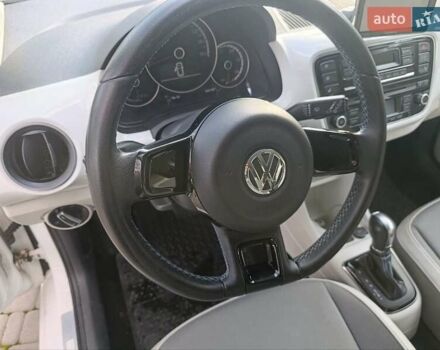 Білий Фольксваген e-up, об'ємом двигуна 0 л та пробігом 108 тис. км за 6930 $, фото 29 на Automoto.ua