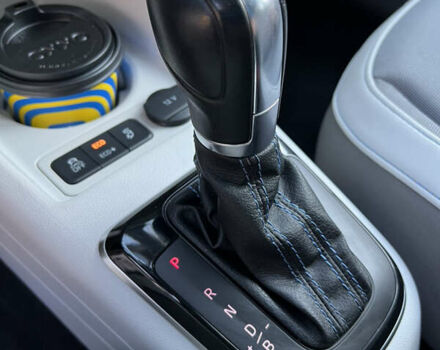 Белый Фольксваген e-up, объемом двигателя 0 л и пробегом 101 тыс. км за 6250 $, фото 49 на Automoto.ua