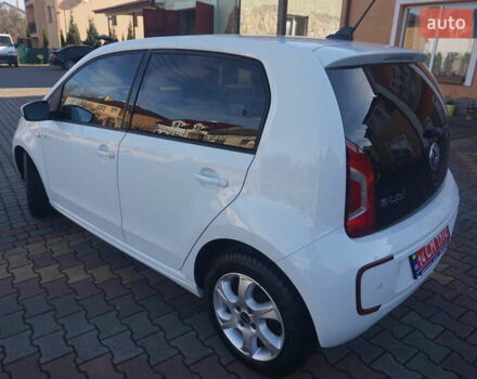 Белый Фольксваген e-up, объемом двигателя 0 л и пробегом 84 тыс. км за 6200 $, фото 19 на Automoto.ua