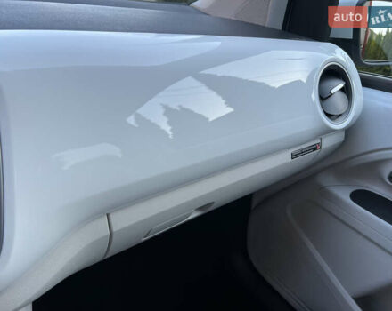 Белый Фольксваген e-up, объемом двигателя 0 л и пробегом 101 тыс. км за 6250 $, фото 51 на Automoto.ua