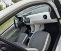 Білий Фольксваген e-up, об'ємом двигуна 0 л та пробігом 135 тис. км за 6399 $, фото 22 на Automoto.ua