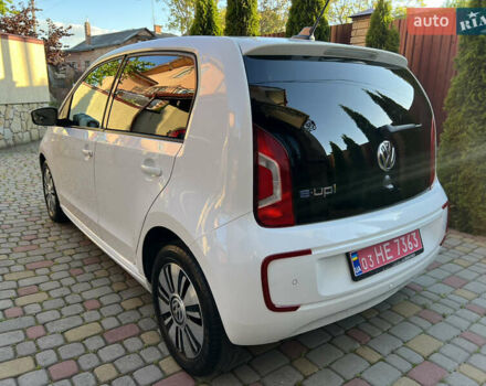 Белый Фольксваген e-up, объемом двигателя 0 л и пробегом 101 тыс. км за 6250 $, фото 7 на Automoto.ua