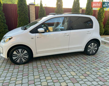 Белый Фольксваген e-up, объемом двигателя 0 л и пробегом 101 тыс. км за 6250 $, фото 70 на Automoto.ua