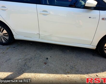 Белый Фольксваген e-up, объемом двигателя 65 л и пробегом 177 тыс. км за 7000 $, фото 11 на Automoto.ua