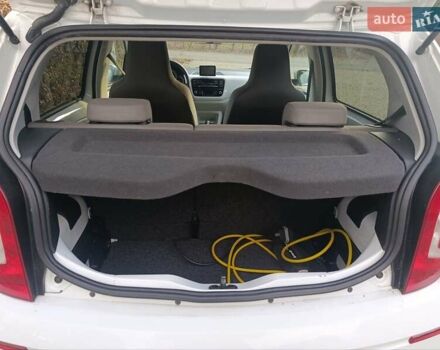 Білий Фольксваген e-up, об'ємом двигуна 0 л та пробігом 108 тис. км за 6930 $, фото 22 на Automoto.ua