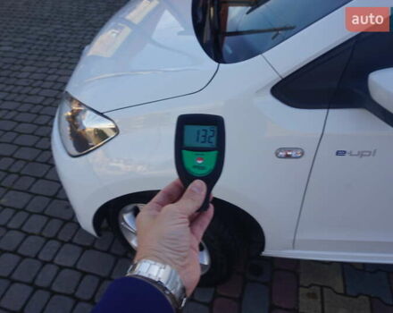 Белый Фольксваген e-up, объемом двигателя 0 л и пробегом 84 тыс. км за 6200 $, фото 61 на Automoto.ua