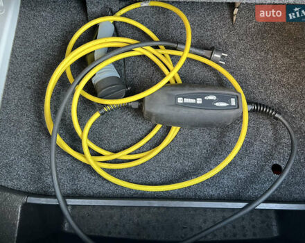 Белый Фольксваген e-up, объемом двигателя 0 л и пробегом 101 тыс. км за 6250 $, фото 25 на Automoto.ua