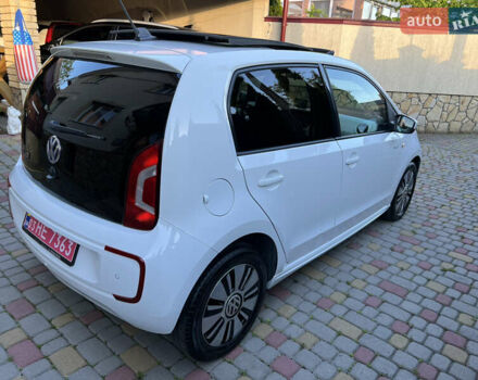 Белый Фольксваген e-up, объемом двигателя 0 л и пробегом 101 тыс. км за 6250 $, фото 77 на Automoto.ua