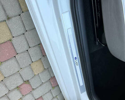 Белый Фольксваген e-up, объемом двигателя 0 л и пробегом 101 тыс. км за 6250 $, фото 34 на Automoto.ua