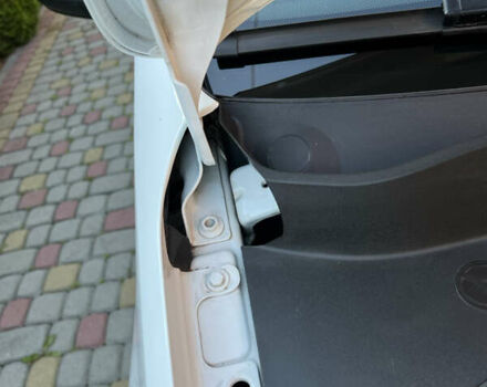 Белый Фольксваген e-up, объемом двигателя 0 л и пробегом 101 тыс. км за 6250 $, фото 47 на Automoto.ua