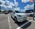 Білий Фольксваген e-up, об'ємом двигуна 0 л та пробігом 180 тис. км за 7300 $, фото 1 на Automoto.ua
