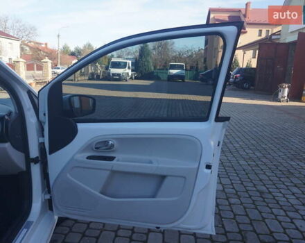 Белый Фольксваген e-up, объемом двигателя 0 л и пробегом 84 тыс. км за 6200 $, фото 37 на Automoto.ua