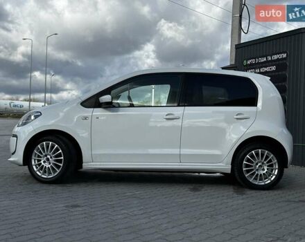 Белый Фольксваген e-up, объемом двигателя 0 л и пробегом 89 тыс. км за 6799 $, фото 5 на Automoto.ua