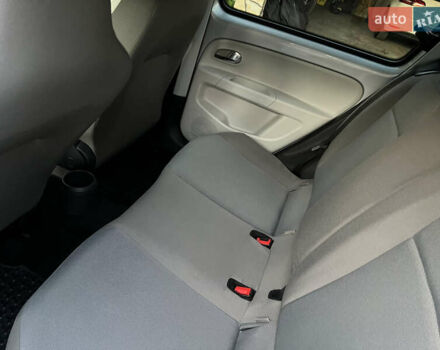 Белый Фольксваген e-up, объемом двигателя 0 л и пробегом 101 тыс. км за 6250 $, фото 117 на Automoto.ua