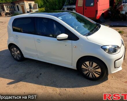 Белый Фольксваген e-up, объемом двигателя 65 л и пробегом 177 тыс. км за 7000 $, фото 13 на Automoto.ua