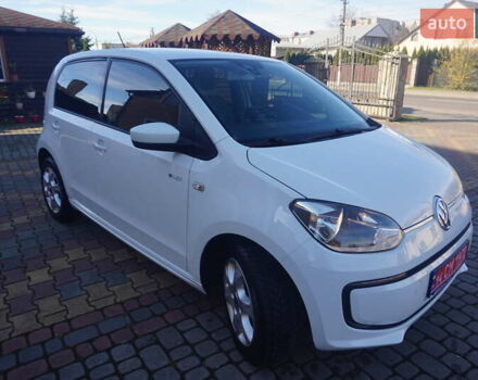 Белый Фольксваген e-up, объемом двигателя 0 л и пробегом 84 тыс. км за 6200 $, фото 15 на Automoto.ua
