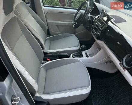 Белый Фольксваген e-up, объемом двигателя 0 л и пробегом 101 тыс. км за 6250 $, фото 123 на Automoto.ua