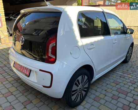 Белый Фольксваген e-up, объемом двигателя 0 л и пробегом 101 тыс. км за 6250 $, фото 104 на Automoto.ua