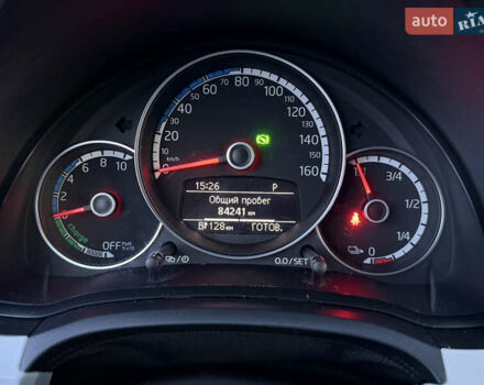 Белый Фольксваген e-up, объемом двигателя 0 л и пробегом 84 тыс. км за 5850 $, фото 18 на Automoto.ua