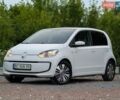 Белый Фольксваген e-up, объемом двигателя 0 л и пробегом 100 тыс. км за 6790 $, фото 1 на Automoto.ua