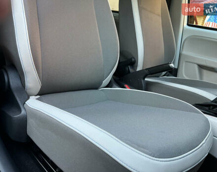 Белый Фольксваген e-up, объемом двигателя 0 л и пробегом 101 тыс. км за 6250 $, фото 33 на Automoto.ua