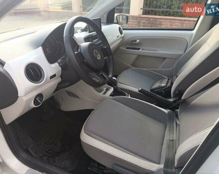 Білий Фольксваген e-up, об'ємом двигуна 0 л та пробігом 108 тис. км за 6930 $, фото 26 на Automoto.ua