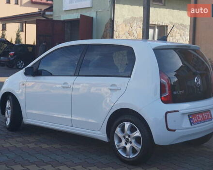 Белый Фольксваген e-up, объемом двигателя 0 л и пробегом 84 тыс. км за 6200 $, фото 11 на Automoto.ua