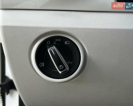 Белый Фольксваген e-up, объемом двигателя 0 л и пробегом 89 тыс. км за 6799 $, фото 18 на Automoto.ua