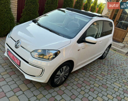 Белый Фольксваген e-up, объемом двигателя 0 л и пробегом 101 тыс. км за 6250 $, фото 68 на Automoto.ua