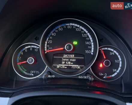 Белый Фольксваген e-up, объемом двигателя 0 л и пробегом 84 тыс. км за 5850 $, фото 21 на Automoto.ua