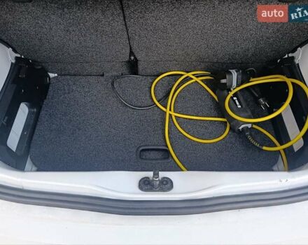 Білий Фольксваген e-up, об'ємом двигуна 0 л та пробігом 108 тис. км за 6930 $, фото 23 на Automoto.ua