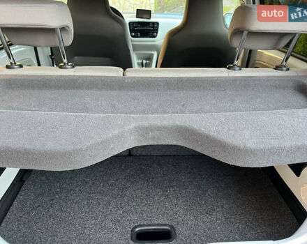 Белый Фольксваген e-up, объемом двигателя 0 л и пробегом 101 тыс. км за 6250 $, фото 22 на Automoto.ua